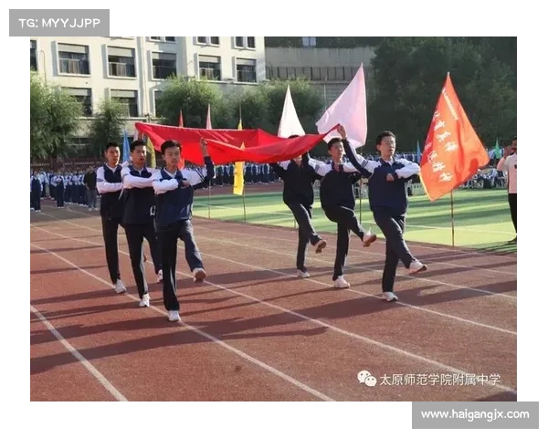 燃烧青春热血在擂台上释放格斗激情点燃梦想旅程